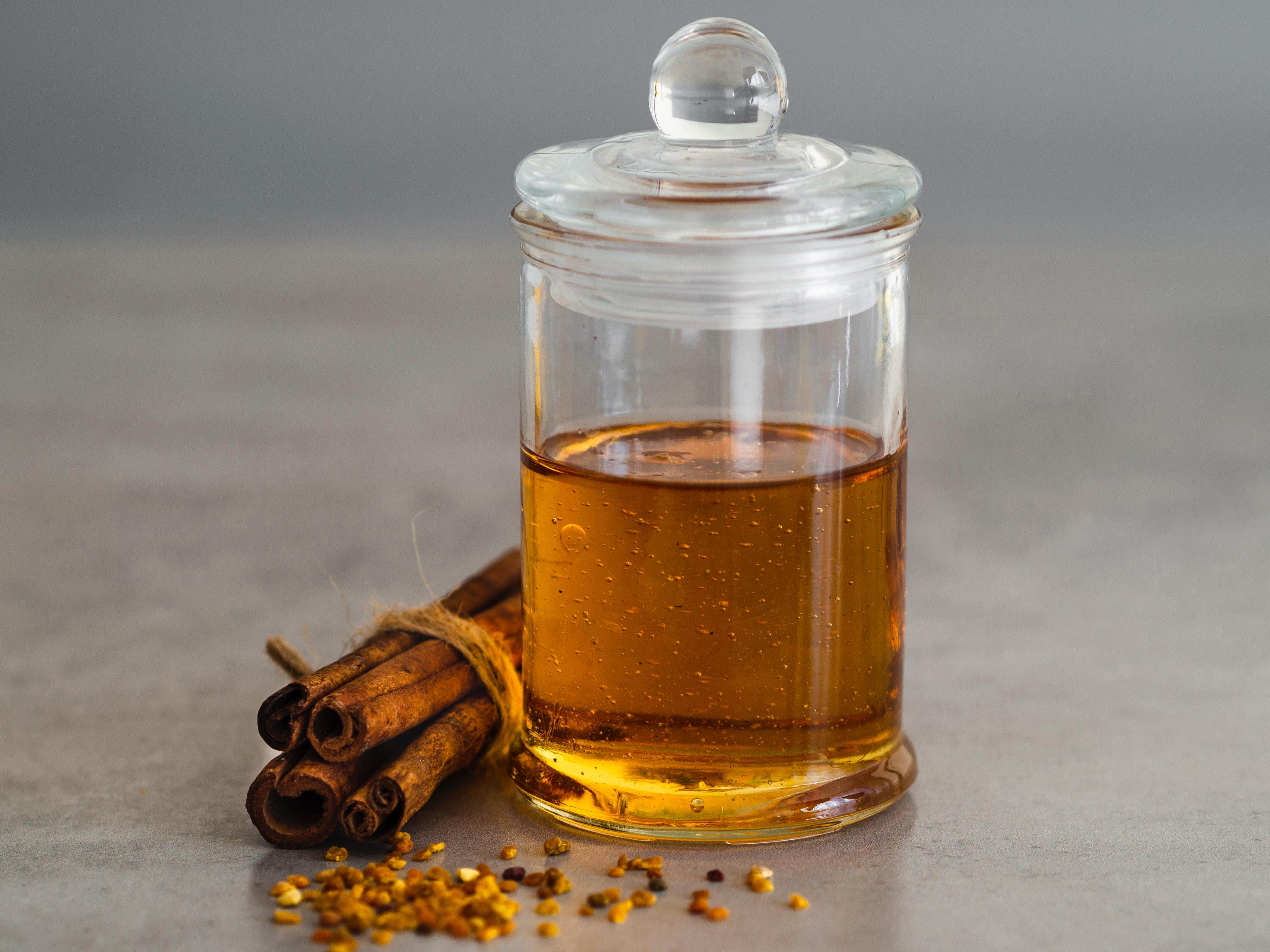 Cinnamon bark oil